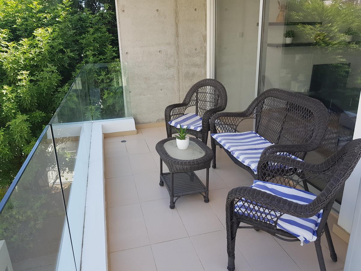 Achillion Gardens, Near Unic By 'Flats Nicosia' Appartement Buitenkant foto